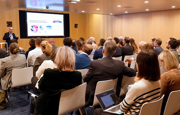 CVCI-Forum-durabilité_atelier-Mobilité_Citec-plan-mobilite-entreprise Présentation de Julien Lovey, expert Plan de mobilité d'entreprises Citec. Crédits : CVCI