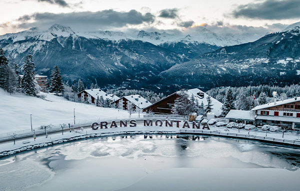 citec-pietonnisation-crans-montana Centre de la station de Crans-Montana, Valais. Crédit : Tim Arnold, Unsplash