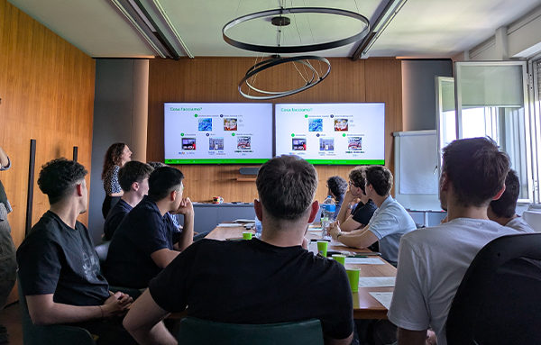 citec-accompagna-studenti-ITS-Torino-5T Gli studenti ITS alla centrale di mobilità di 5T, Torino. Crediti: Citec