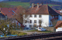 Eclépens, Château d'en Bas. Crédit : Wikimédia Commons
